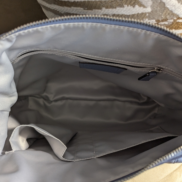 Coach Purse - Picture 9 of 9